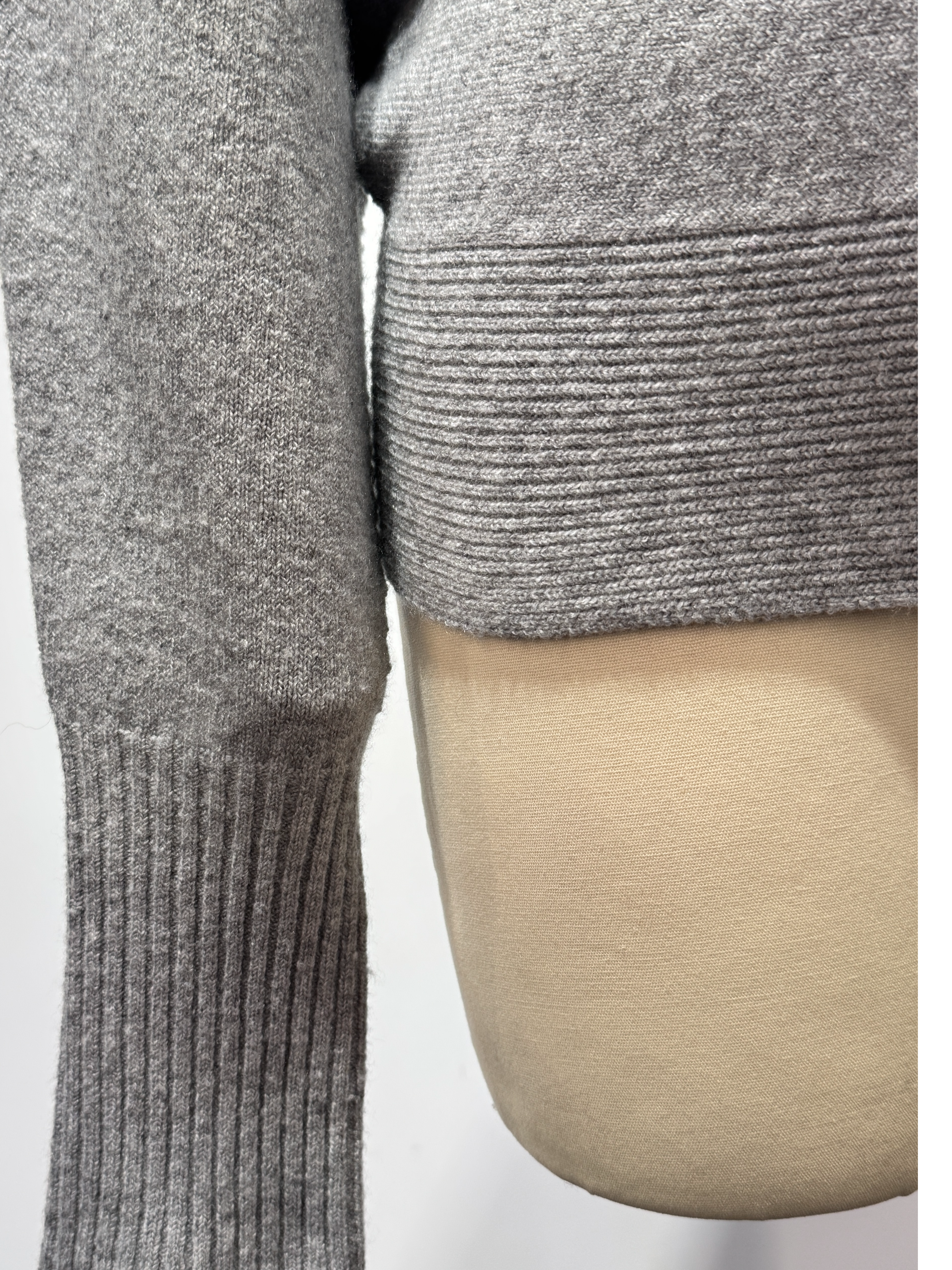 Nahtloser Designer-Pullover