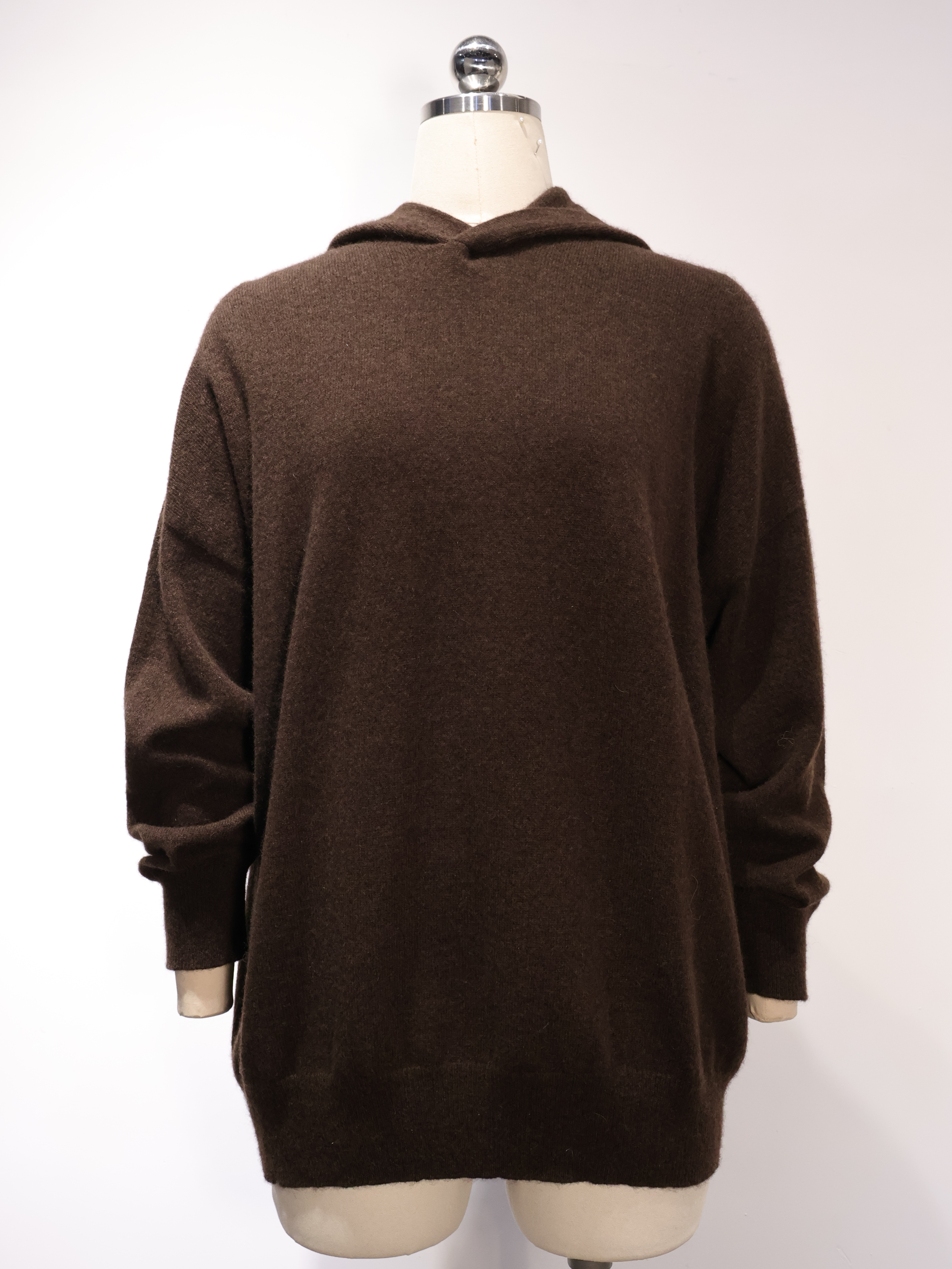Pull &agrave; capuche