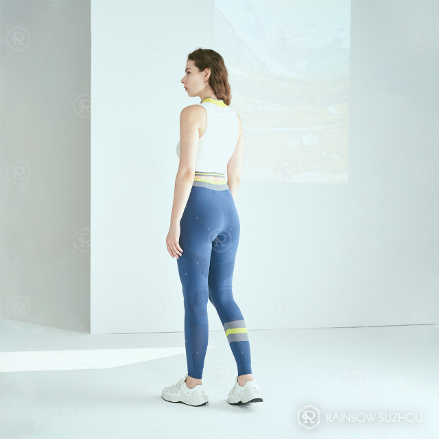 NAHTLOSES LAUF-SET