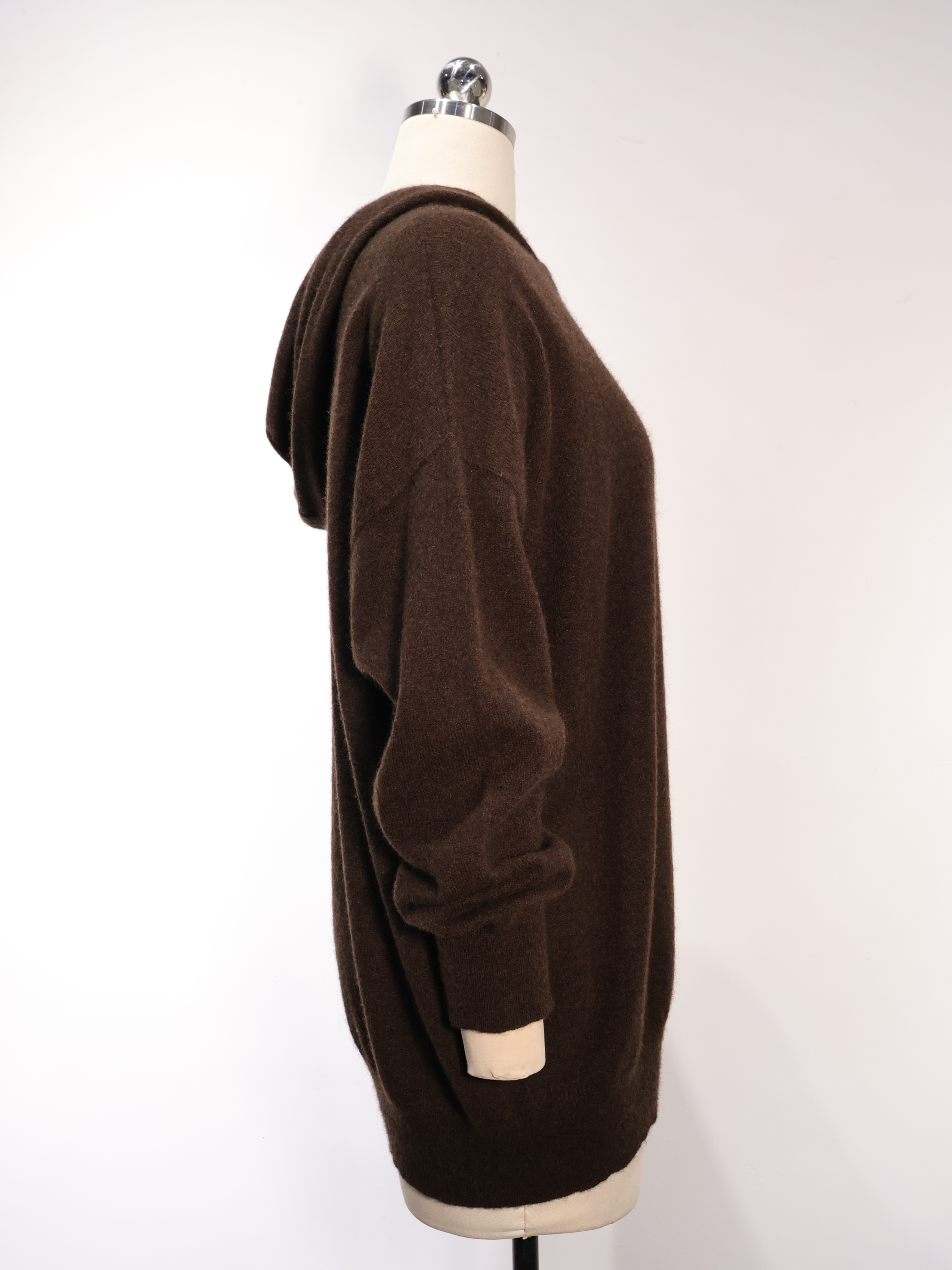 Pull &agrave; capuche